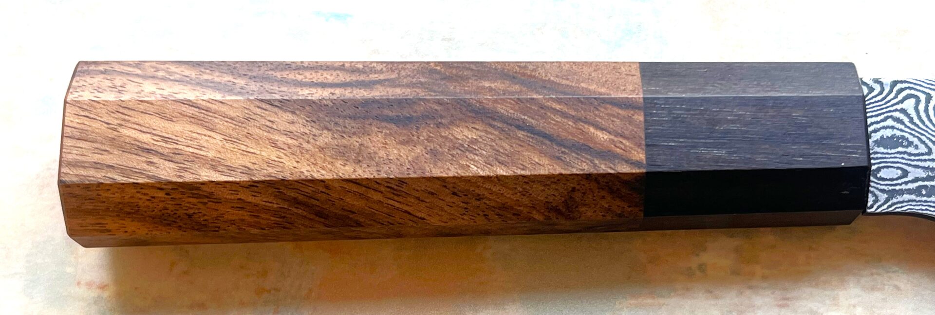 SANTOKU1 Santoku Japanese domestic kitchen knife - handle detail