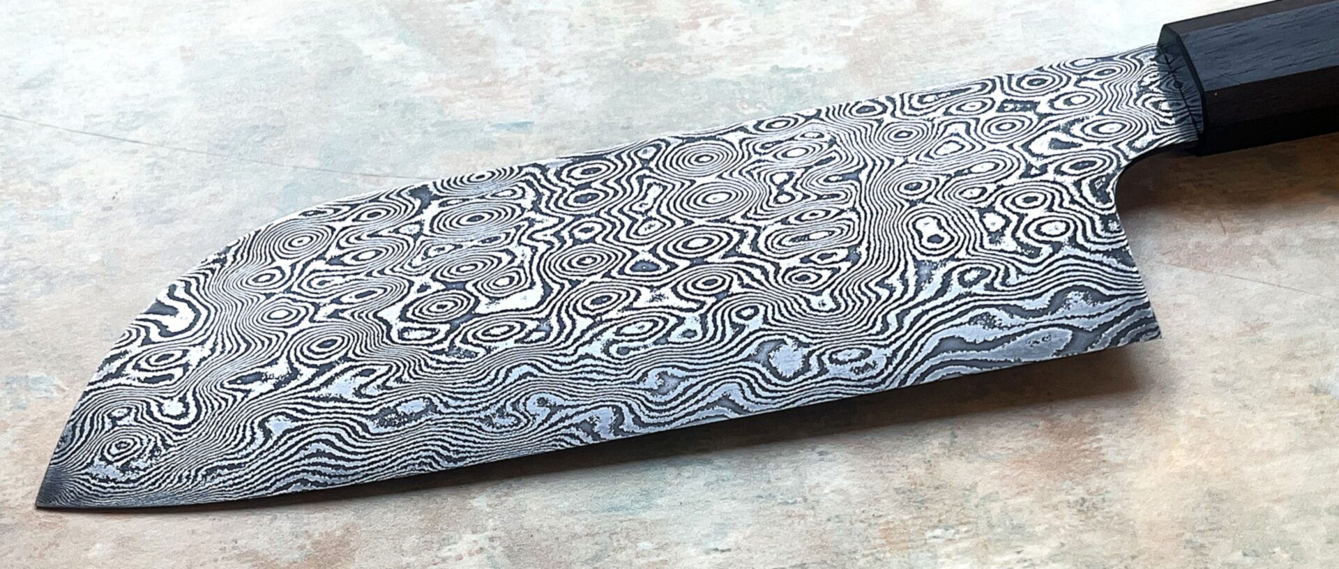 SANTOKU2 Santoku Japanese domestic kitchen knife - blade detail